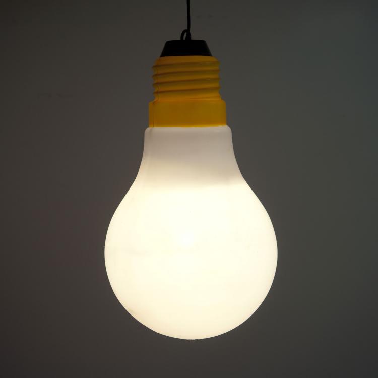 Bild 2 zu Objekt, 'Bulb Bulb' pendant light, 1980, Ingo Maurer, Design M, Ingo Maurer, M&uuml;nchen, 119C 96