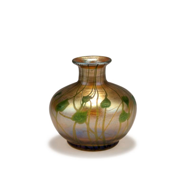 Hauptbild zu Objekt, Kleine Vase 'Leaves and Vine', 1919, Tiffany, L. C., New York, 117A 340