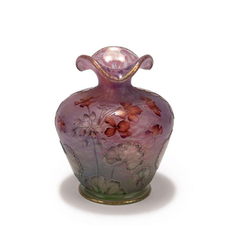 Hauptbild zu Objekt, Vase 'G&eacute;ranium', um 1905, Daum Fr&egrave;res, Nancy, 117A 64