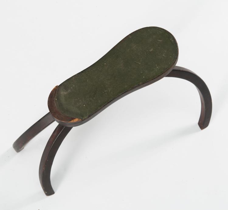 Bild 1 zu Objekt, Footstool, c1900, Kohn, Jacob & Josef, Wien, 117A 752