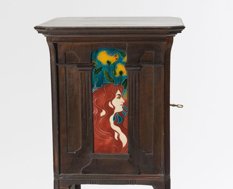 Bild 4 zu Objekt, Small cabinet, c1900, Carl Sigmund Luber, Schwarz, J. von, N&uuml;rnberg, 117A 517