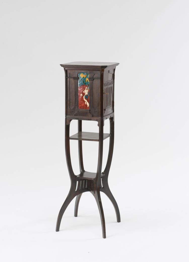 Bild 6 zu Objekt, Small cabinet, c1900, Carl Sigmund Luber, Schwarz, J. von, N&uuml;rnberg, 117A 517