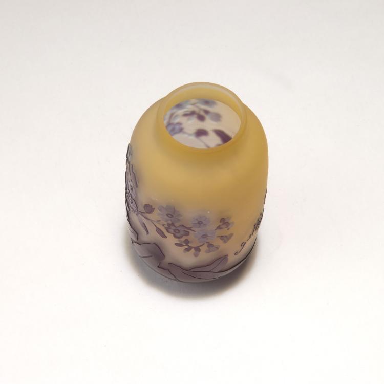 Bild 1 zu Objekt, Vase 'Pervenche', 1906-14, Gall&eacute;, Emile, Nancy, 117A 173