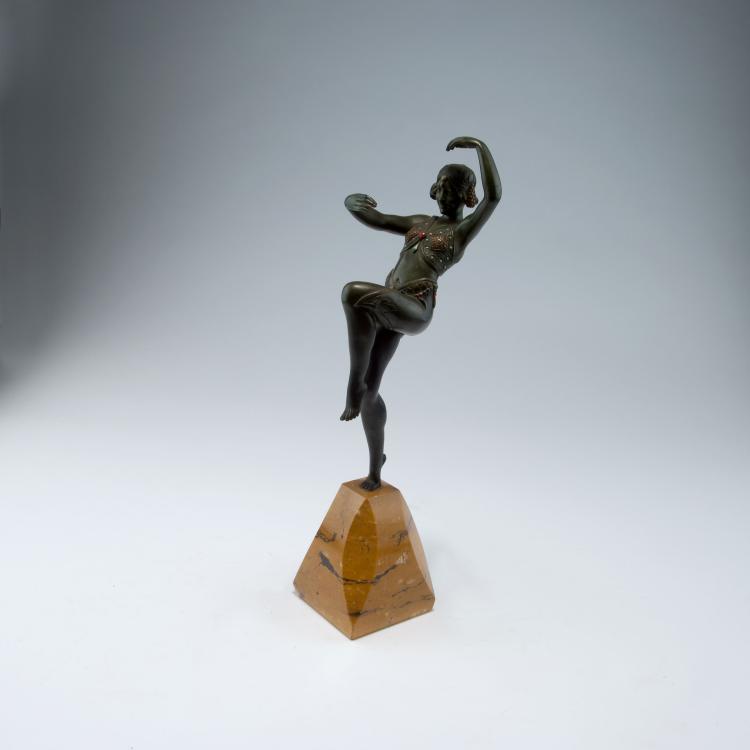 Bild 1 zu Objekt, Orientalische T&auml;nzerin, 1920er Jahre, 117A 630