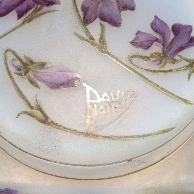 Bild 2 zu Objekt, Dose 'Violettes', um 1910, Daum Fr&egrave;res, Nancy, 117A 69