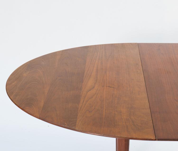 Bild 3 zu Objekt, '311' dining table, 1956, Peter Hvidt, S&oslash;borg M&oslash;belfabrik, S&oslash;borg, 119A 178