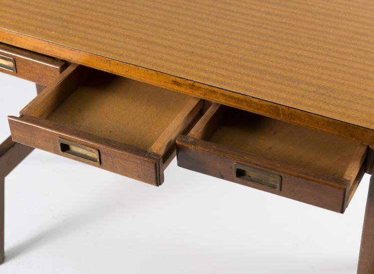 Bild 1 zu Objekt, Schreibmaschinentisch 'BNL', 1954, Gio Ponti, Schirolli, Mantua, 118A 194