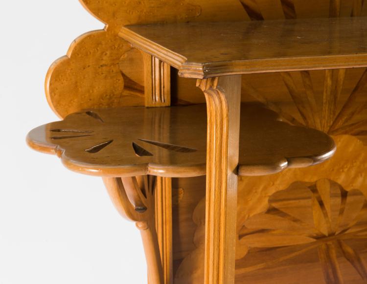 Bild 3 zu Objekt, 'Ombelles' etagere, 1903, Gall&eacute;, Emile, Nancy, 118A 118