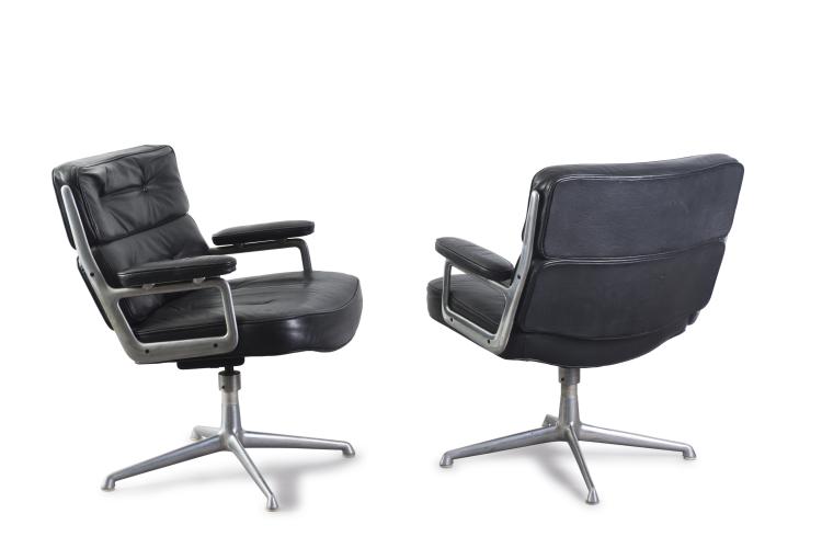 Hauptbild zu Objekt, Two 'time Life' armchairs, 1960, Charles Eames, ICF, Cadsana (zugeschrieben), 119C 316