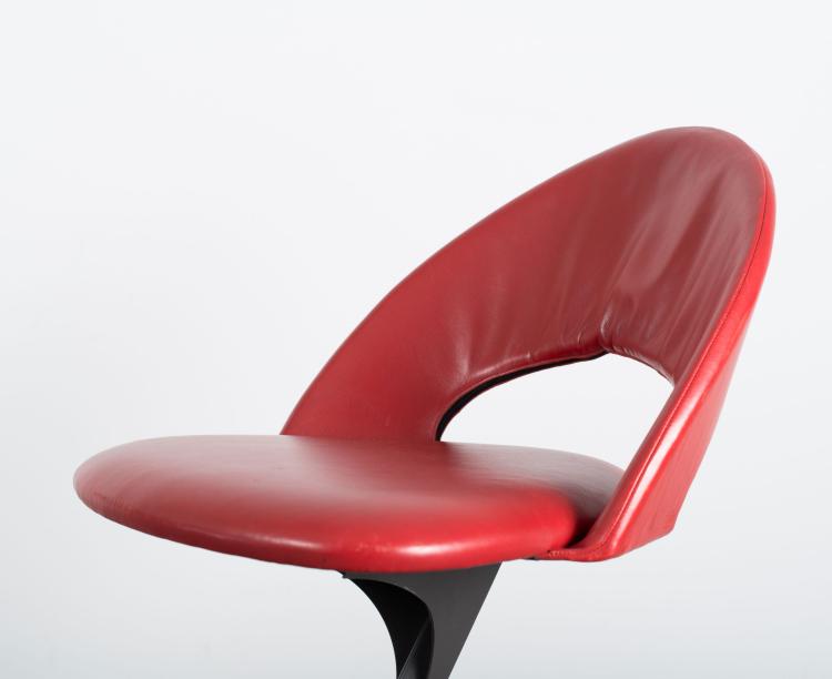 Bild 1 zu Objekt, 'Tabourettli Theater' stool, 1986, Santiago Calatrava, De Sede, Klingnau, Schweiz, 119C 342