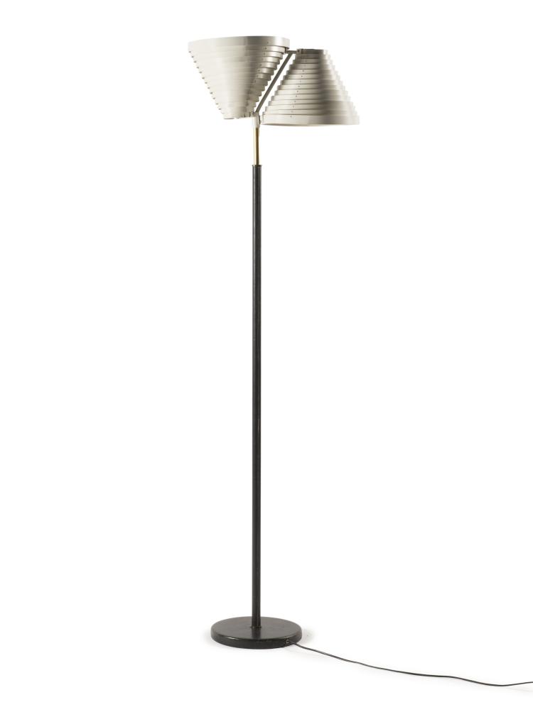 Hauptbild zu Objekt, Stehleuchte 'A 810', 1950er Jahre, Alvar Aalto, Valaistusty&ouml; Ky, Helsinki, 118A 176