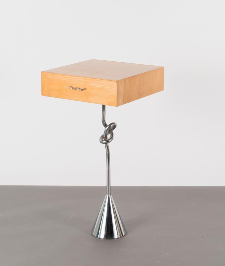 Bild 1 zu Objekt, Beistelltisch 'Nodo', 1990er Jahre, Italien, 119C 237