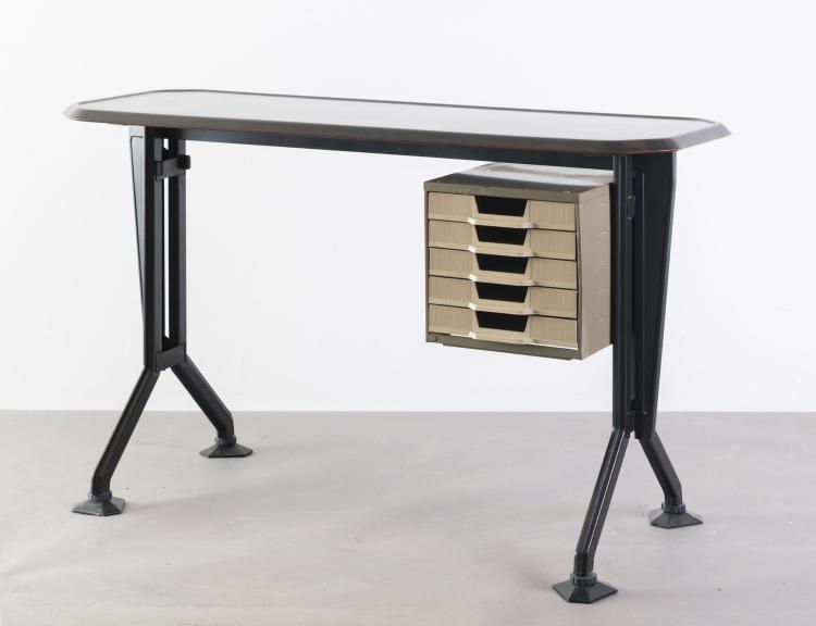 Bild 1 zu Objekt, 'Arco' typewriter desk, 1963, Studio B.B.P.R., Olivetti, Ivrea, 119C 180