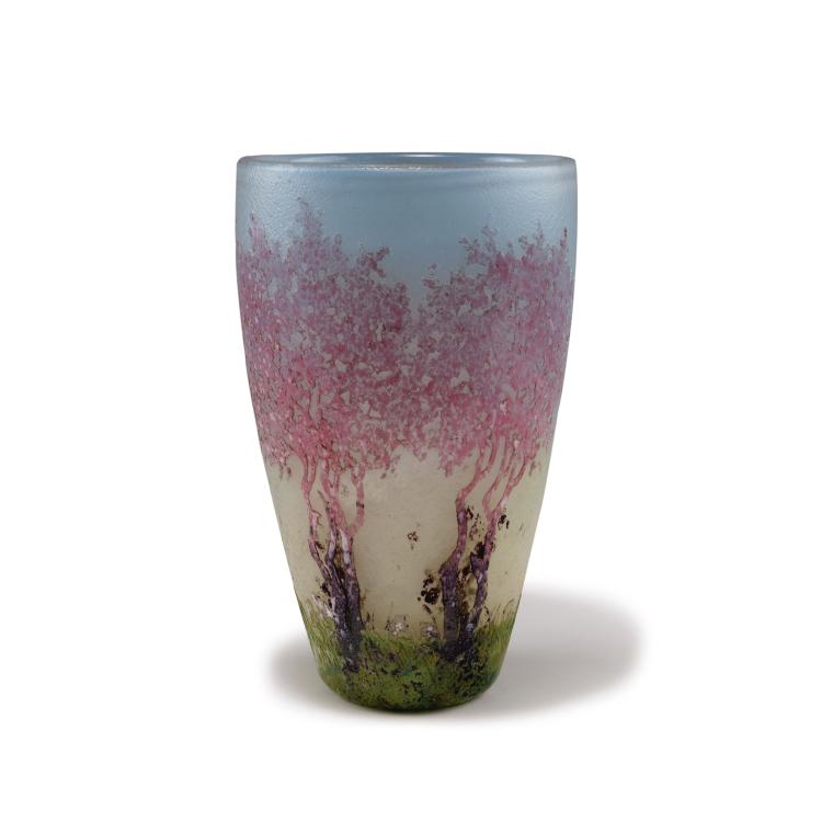 Hauptbild zu Objekt, 'Fleurs de pommier' vase, 1906, Daum Fr&egrave;res, Nancy, 120 43