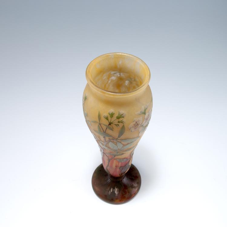 Bild 2 zu Objekt, 'Cerisier en fleurs' vase, c1905, Daum Fr&egrave;res, Nancy, 120 41