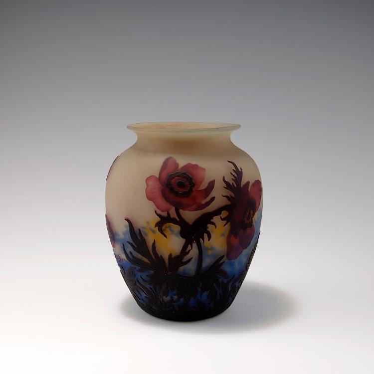 Bild 1 zu Objekt, 'An&eacute;mones' vase, c1925, Muller Fr&egrave;res, Lun&eacute;ville, 120 310