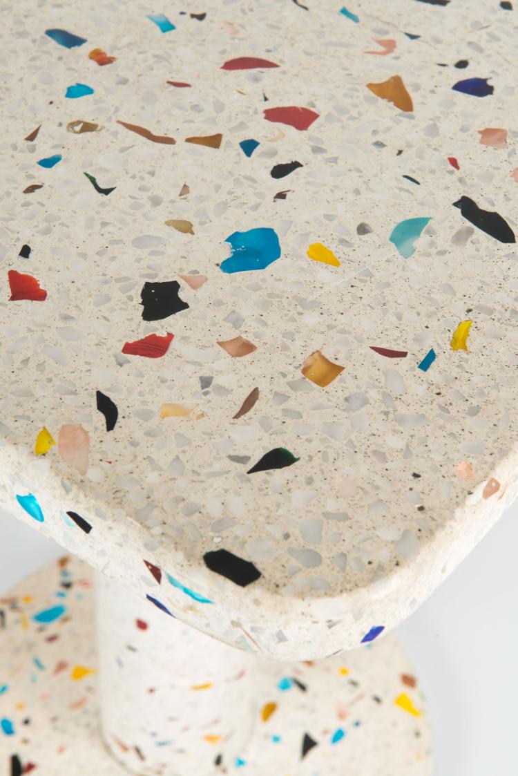 Bild 1 zu Objekt, 'Kyoto' table, 1983, Shiro Kuramata, Memphis, Mailand, 119C 339