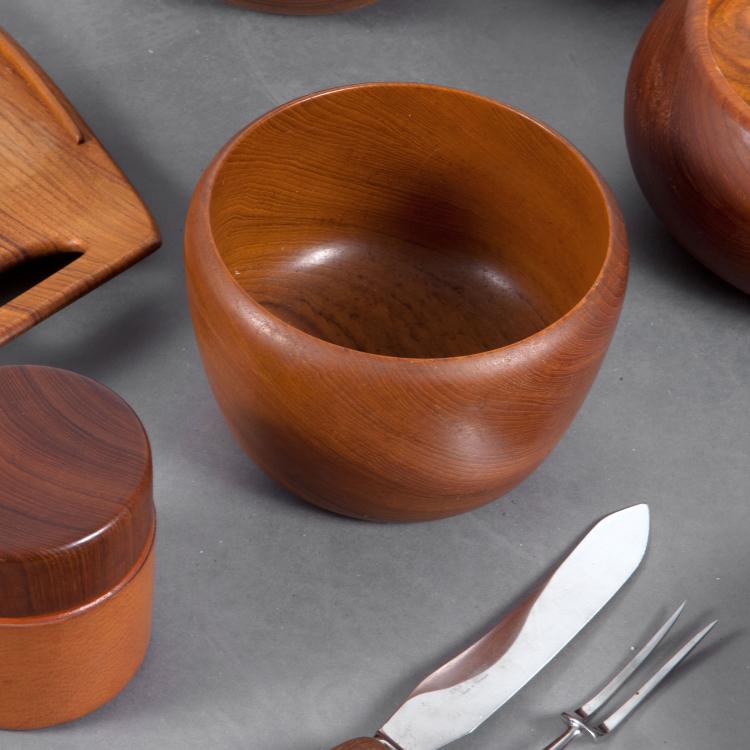 Bild 2 zu Objekt, Konvolut Teakgeschirr, 1950er Jahre, Jens Harald Quistgaard, D&auml;nemark; Schweden, 119A 160