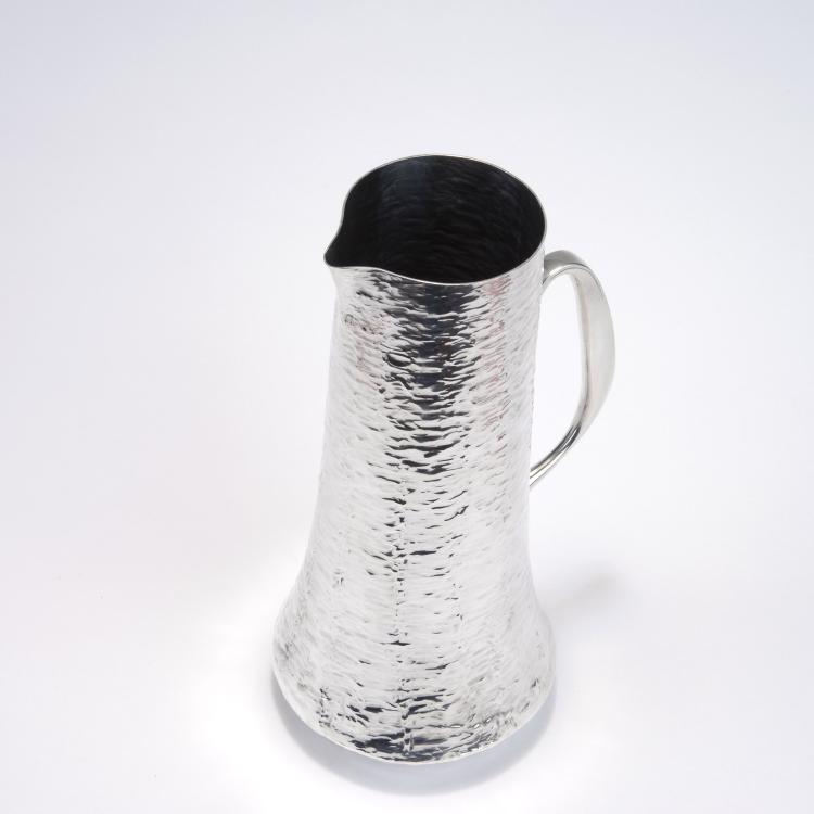 Bild 1 zu Objekt, 'TW 761' jug, 1962/63, Tapio Wirkkala, Kultakeskus Oy, H&auml;meenlinna, 119A 105