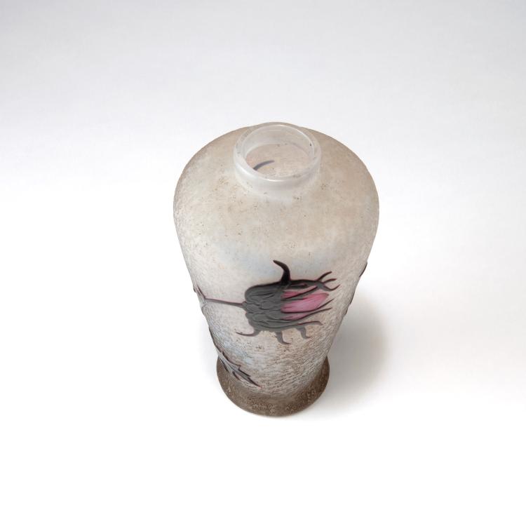 Bild 2 zu Objekt, 'Chardons rouges' vase,1896, Antonin Daum, Daum Fr&egrave;res, Nancy, 120 16