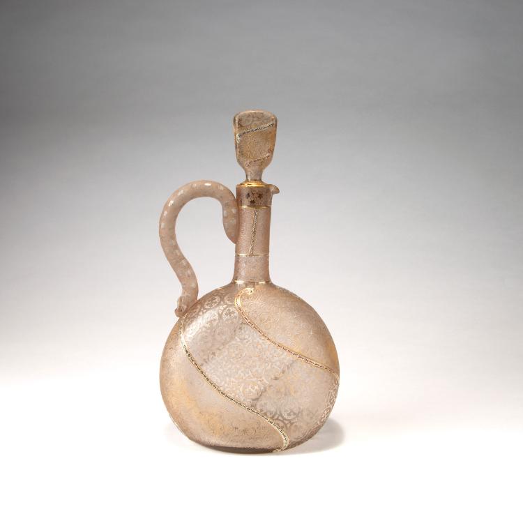 Bild 1 zu Objekt, Karaffe 'Aux Croix de Lorraine', 1891, Antonin Daum, Daum Fr&egrave;res, Nancy, 120 12