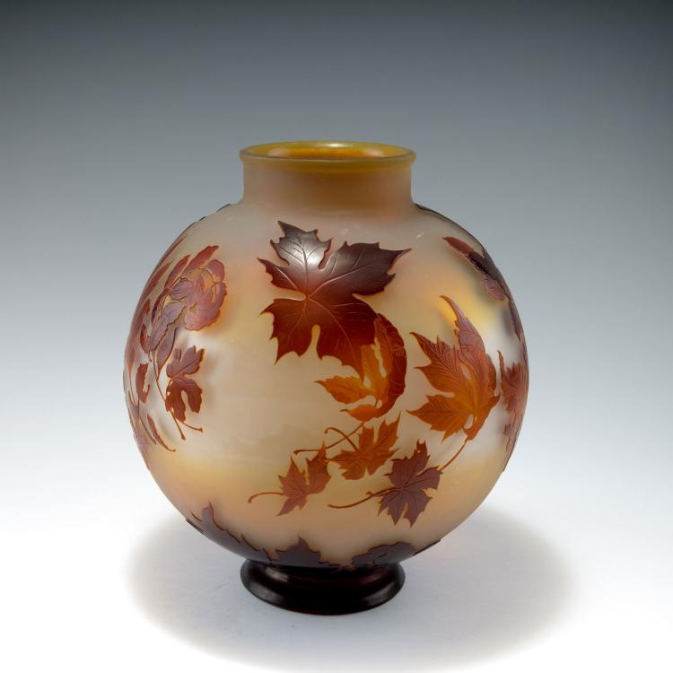 Bild 1 zu Objekt, 'Feuillage d'automne' vase, 1920s, Gall&eacute;, Emile, Nancy, 120 257