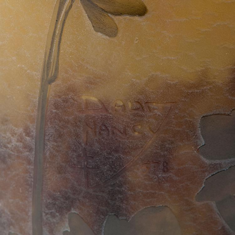 Bild 2 zu Objekt, 'Ancolies' vase, c1910, Daum Fr&egrave;res, Nancy, 120 70