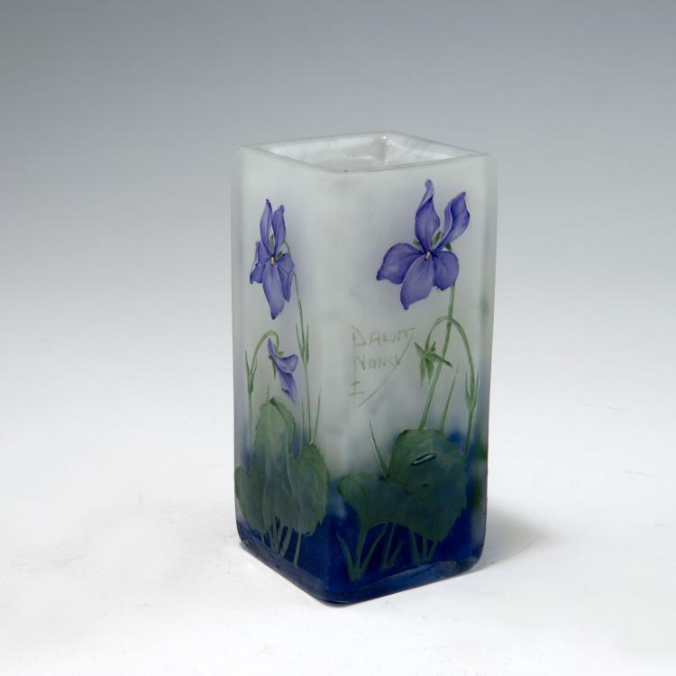 Bild 1 zu Objekt, 'Violettes' vase, c1910, Daum Fr&egrave;res, Nancy, 120 74