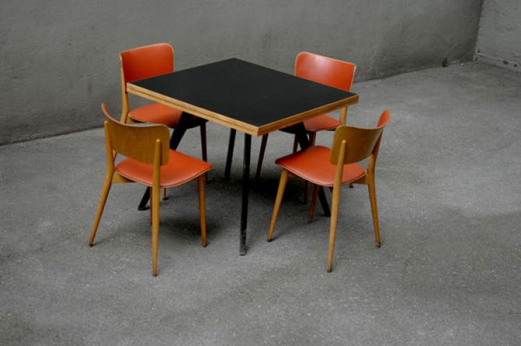 Bild 4 zu Objekt, 'Rectangular/round table, 1949, Max Bill, Horgen-Glarus, Glarus; Wohnbedarf Z&uuml;rich / Basel., 119C 248