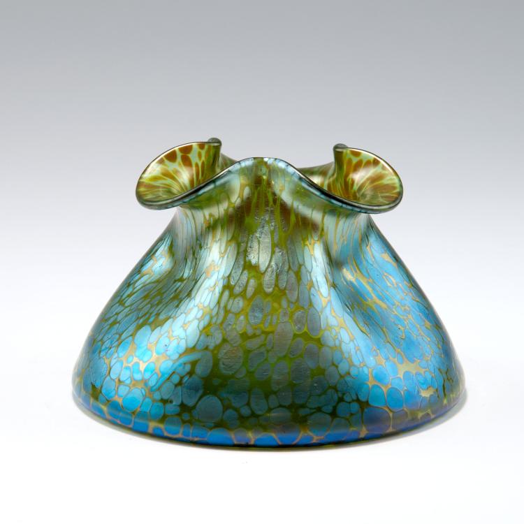 Bild 1 zu Objekt, 'Papillon' vase, c1900, L&ouml;tz Wwe., Klosterm&uuml;hle, 120 397
