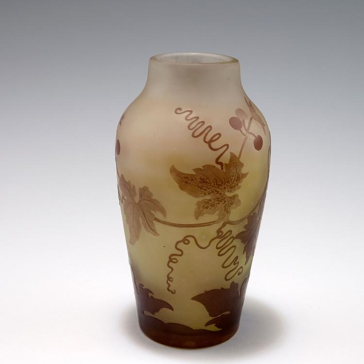 Bild 1 zu Objekt, 'Vigne vierge' vase, 1906-14, Gall&eacute;, Emile, Nancy, 120 206