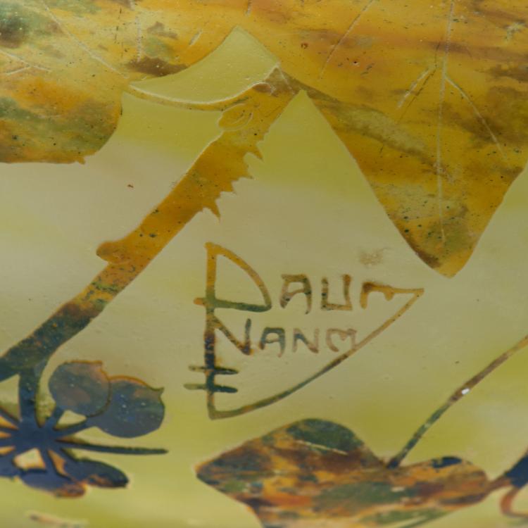 Bild 2 zu Objekt, 'Je meurs ou je m'attache' goblet, c1910, Daum Fr&egrave;res, Nancy, 120 80