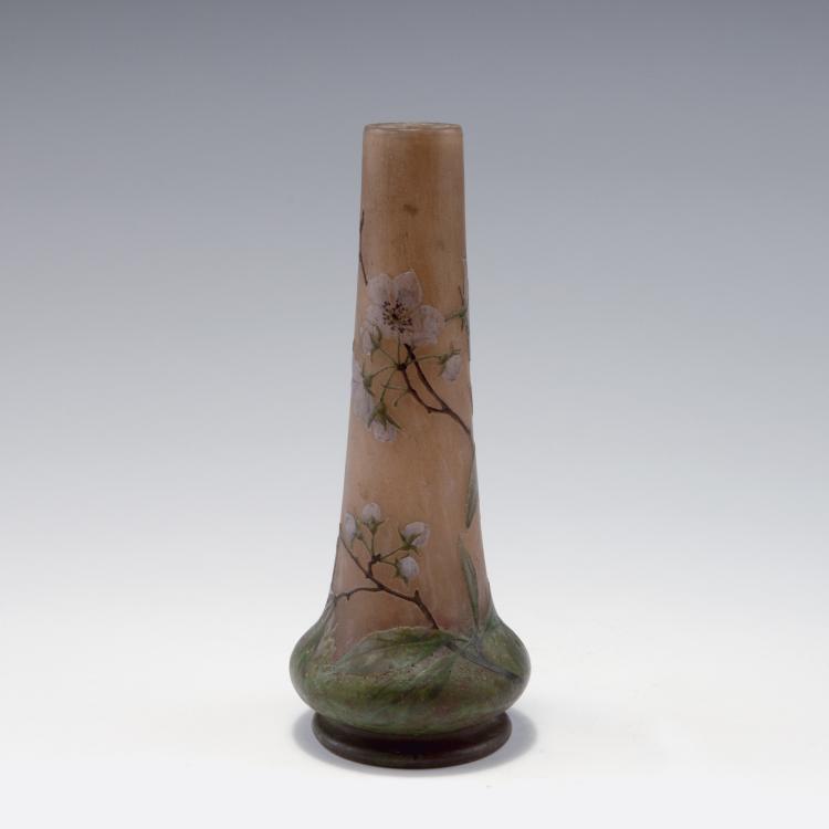 Hauptbild zu Objekt, 'Cerisier en fleurs' vase, c1905, Daum Fr&egrave;res, Nancy, 120 40