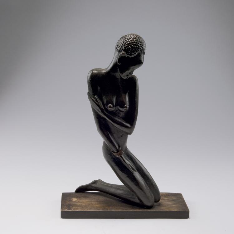 Hauptbild zu Objekt, Sitting African woman, 1950s, Hagenauer, Wien, 120 445