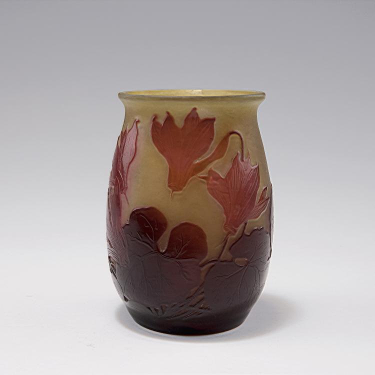 Hauptbild zu Objekt, 'Cyclamen' vase, 1920s, Gall&eacute;, Emile, Nancy, 120 262