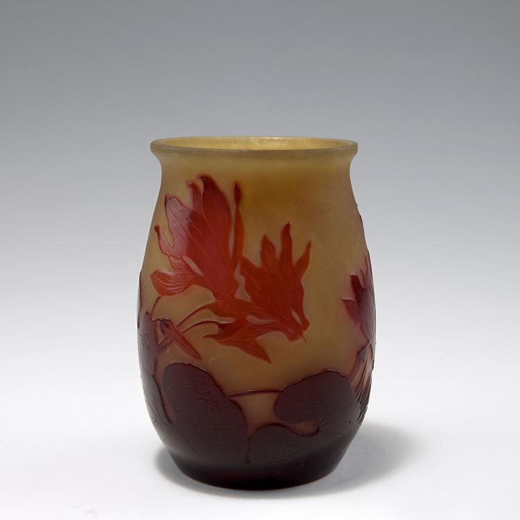 Bild 1 zu Objekt, 'Cyclamen' vase, 1920s, Gall&eacute;, Emile, Nancy, 120 262