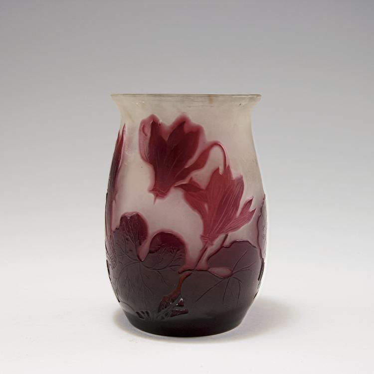Hauptbild zu Objekt, 'Cyclamen' vase, 1920s, Gall&eacute;, Emile, Nancy, 120 263