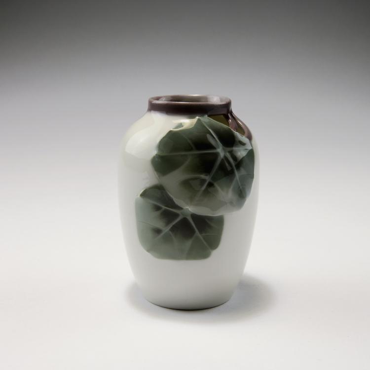 Hauptbild zu Objekt, 'Cyclamen' vase, c1900, Johan Georg Asplund, R&ouml;rstrands Porslinsfabriker AB, Lidk&ouml;ping, 120 541