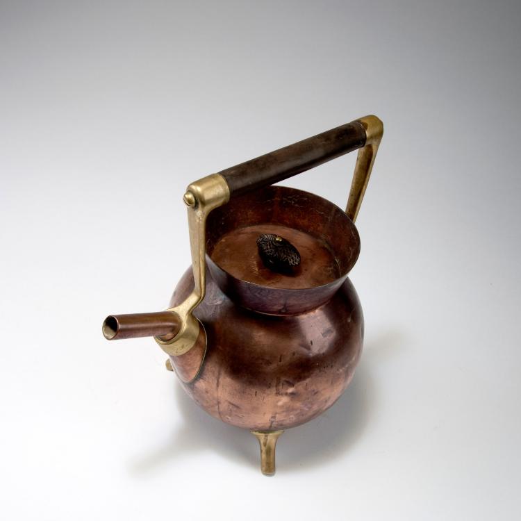 Bild 2 zu Objekt, Teapot with stand, c1885, Christopher Dresser, Benham & Froud, London, 120 666