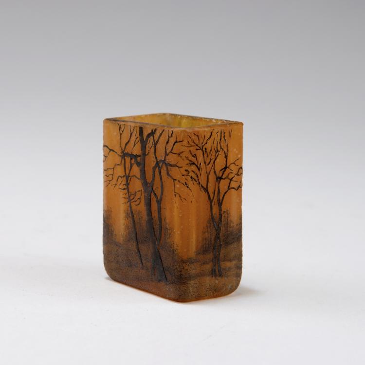 Hauptbild zu Objekt, Miniature 'Arbres en hiver' vase, c1906, Daum Fr&egrave;res, Nancy, 120 49