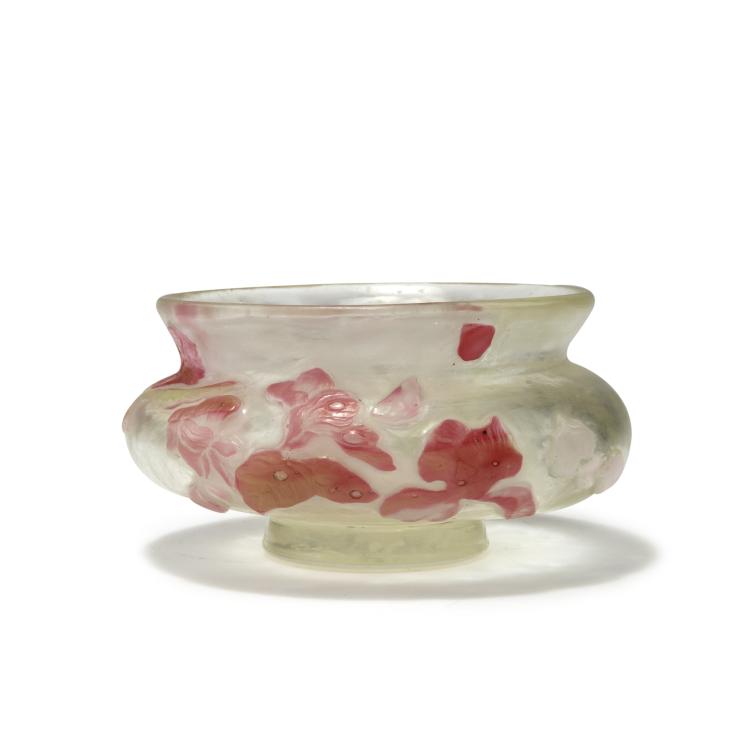 Hauptbild zu Objekt, 'B&eacute;gonia rose' '&eacute;bauche de marqueterie' bowl, 1894-98, Gall&eacute;, Emile, Nancy, 120 140
