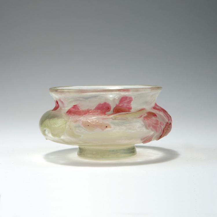 Bild 1 zu Objekt, 'B&eacute;gonia rose' '&eacute;bauche de marqueterie' bowl, 1894-98, Gall&eacute;, Emile, Nancy, 120 140