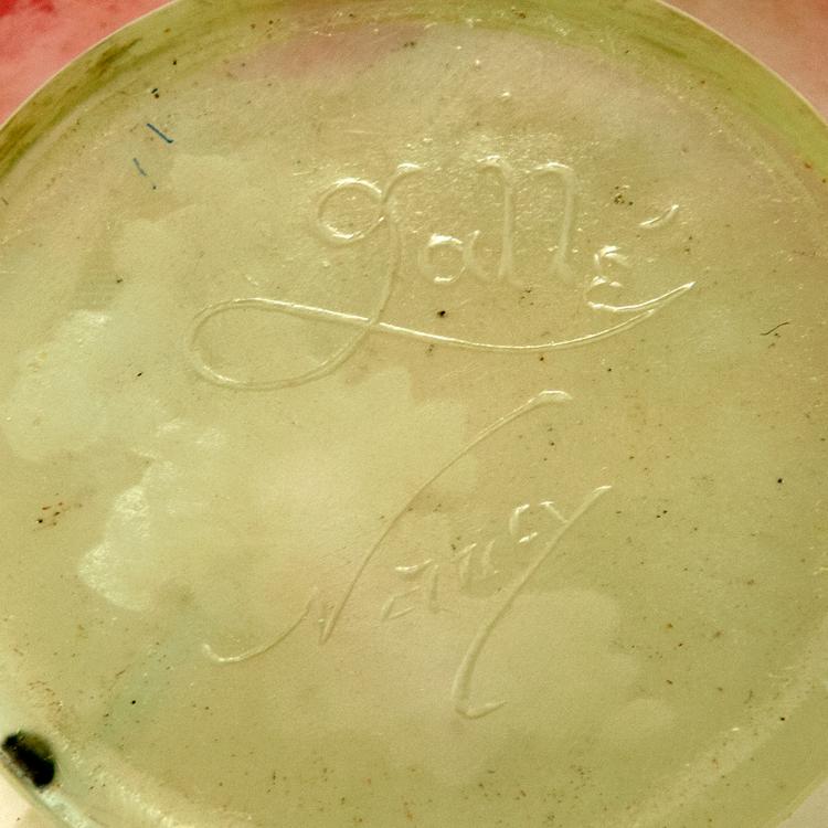 Bild 2 zu Objekt, 'B&eacute;gonia rose' '&eacute;bauche de marqueterie' bowl, 1894-98, Gall&eacute;, Emile, Nancy, 120 140