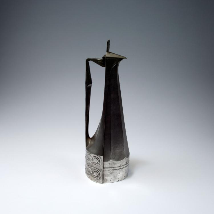 Bild 1 zu Objekt, 'Olbrich' wine jug, 1901, Joseph Maria Olbrich, Hueck, Eduard, L&uuml;denscheid, 120 719