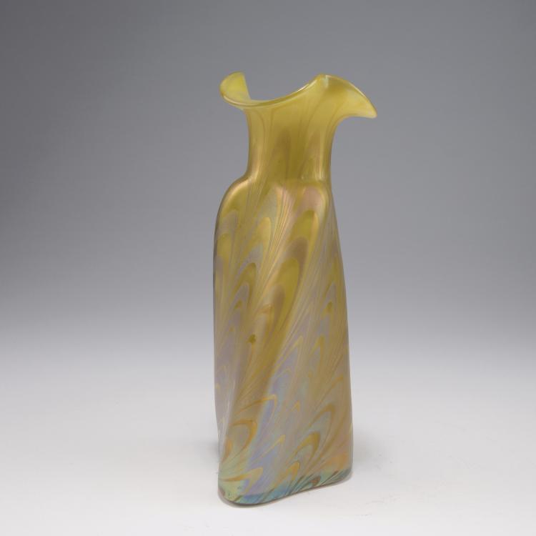 Hauptbild zu Objekt, 'Ph&auml;nomen' vase, 1899, Christopher Dresser, L&ouml;tz Wwe., Klosterm&uuml;hle, 120 389