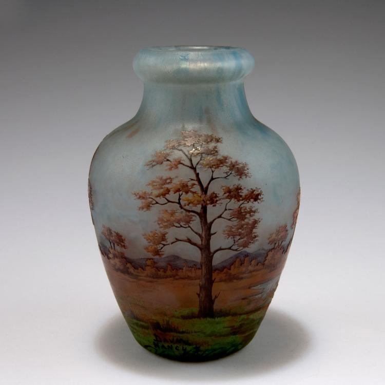 Bild 1 zu Objekt, 'Vend&eacute;miaire' vase, 1908, Daum Fr&egrave;res, Nancy, 120 53