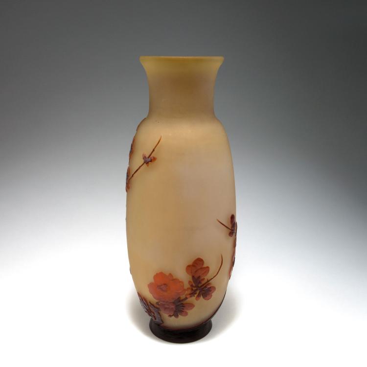 Bild 1 zu Objekt, 'Fleurs de pommier' souffl&eacute; vase, 1920-25, Gall&eacute;, Emile, Nancy, 120 251