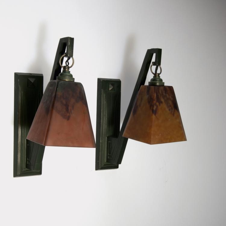 Hauptbild zu Objekt, Pair of sconces, c1930, Daum Fr&egrave;res, Nancy; Le Verrier, Max, Paris, 120 113