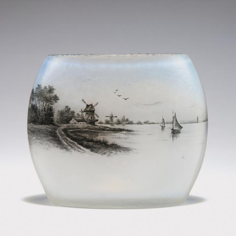 Hauptbild zu Objekt, 'Delft' vase, 1899, Daum Fr&egrave;res, Nancy, 120 24