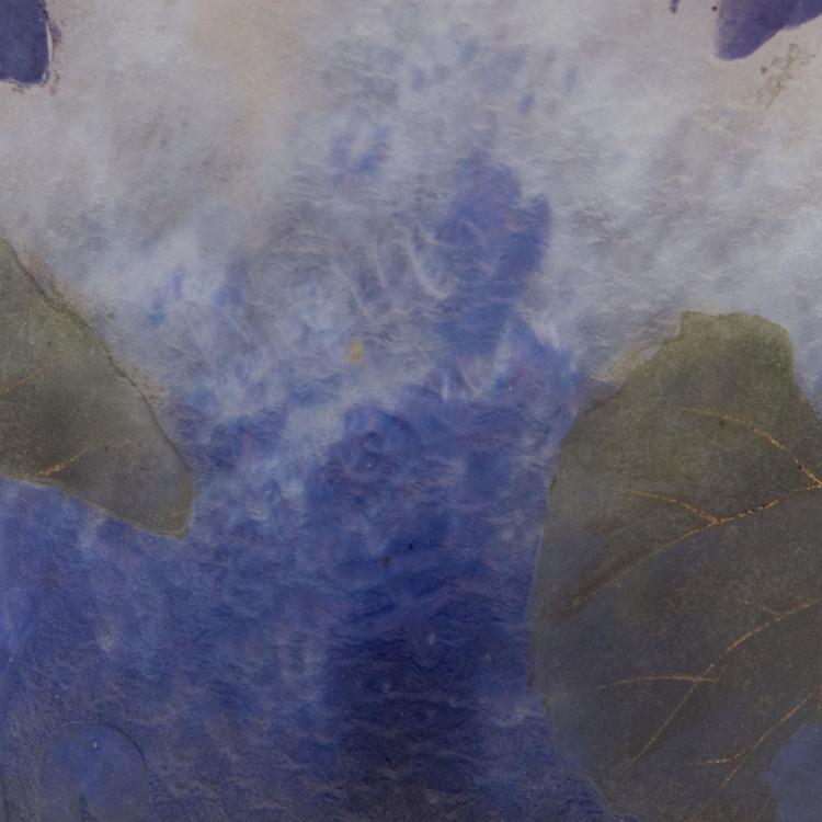 Bild 2 zu Objekt, 'Violettes' vase, c1910, Daum Fr&egrave;res, Nancy, 120 75